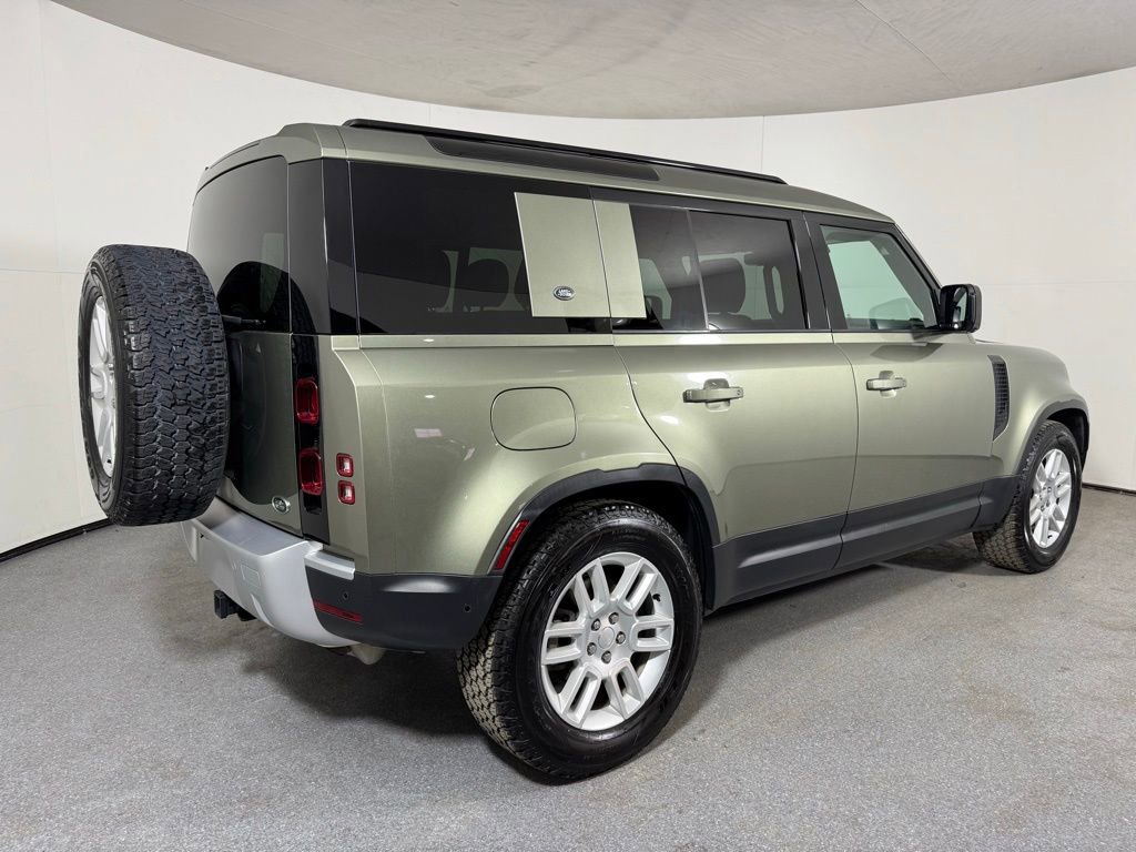 Used 2023 Land Rover Defender 110 S image 6