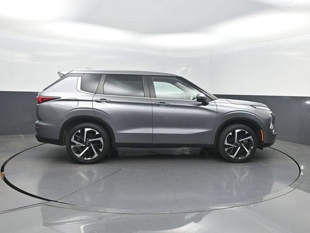 Used 2022 Mitsubishi Outlander SE AWD/4WD image 27