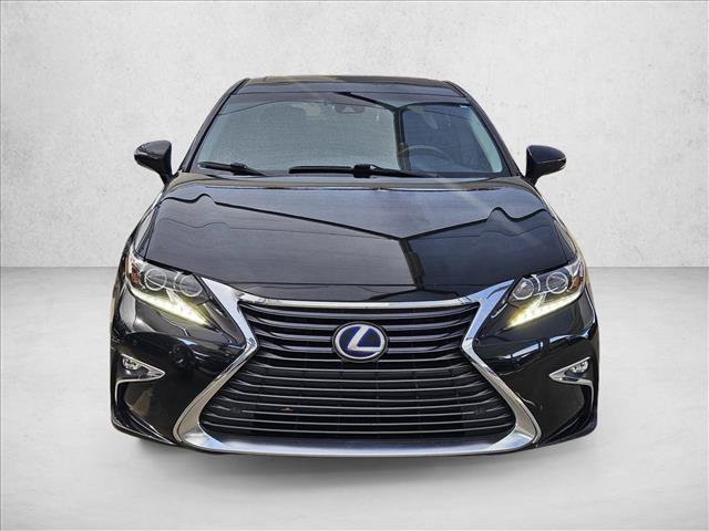 Used 2017 Lexus ES 300h w/ Navigation System Package FWD image 2
