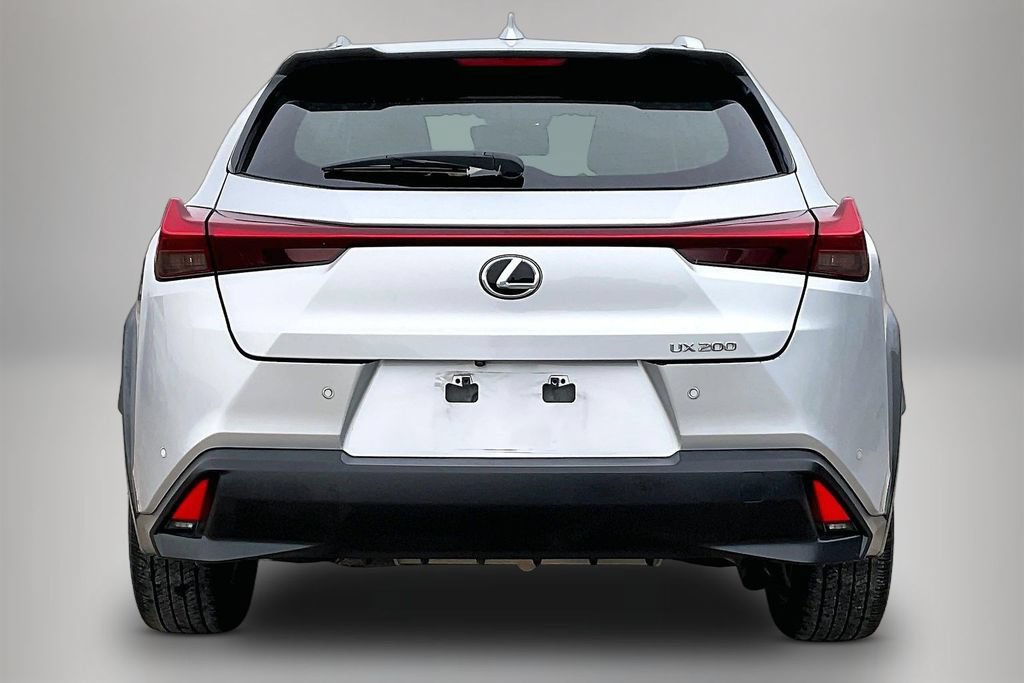 Used 2019 Lexus UX 200 w/ Premium Package FWD image 6
