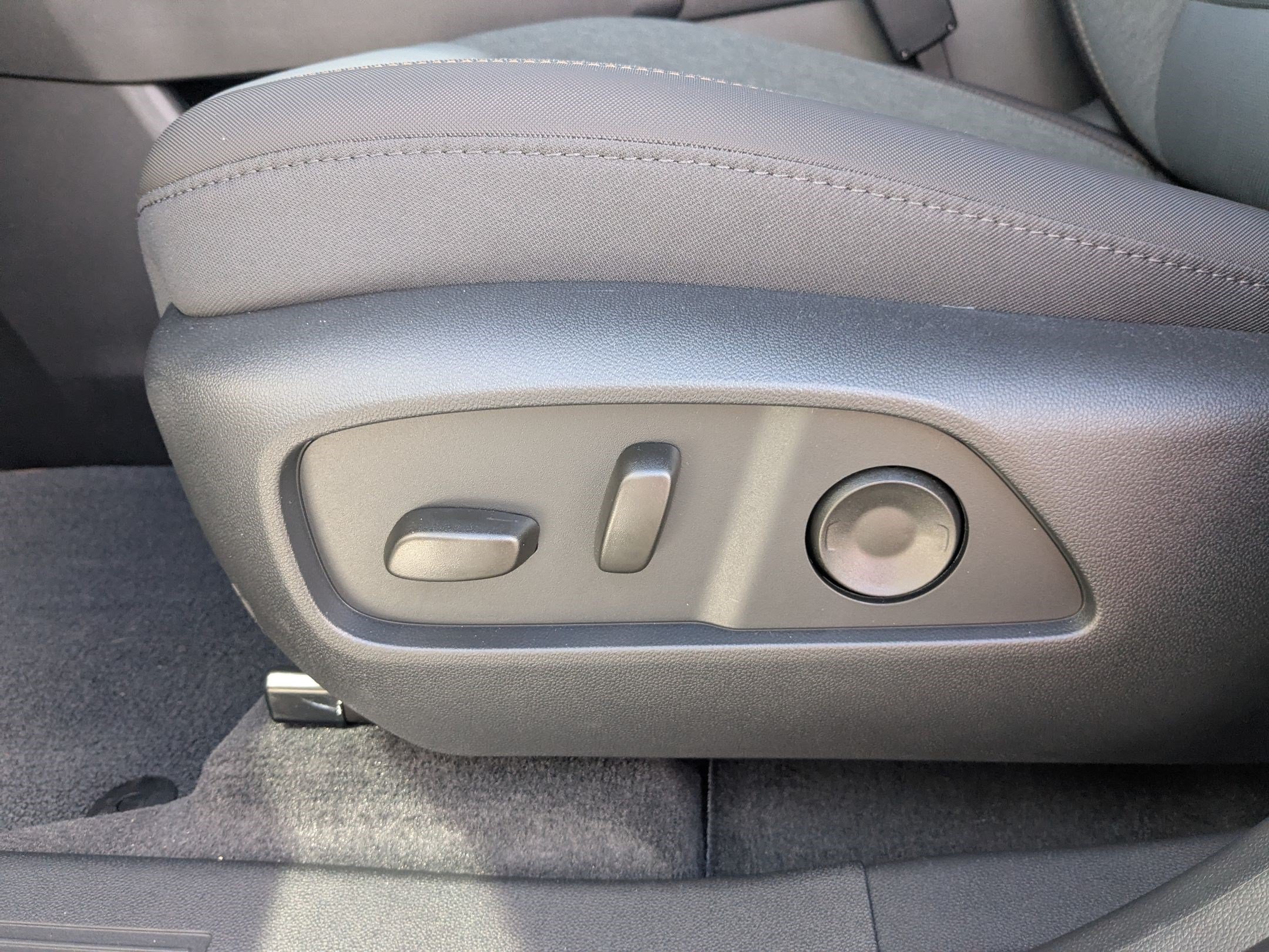 New 2026 GMC Terrain AT4 AWD/4WD image 24