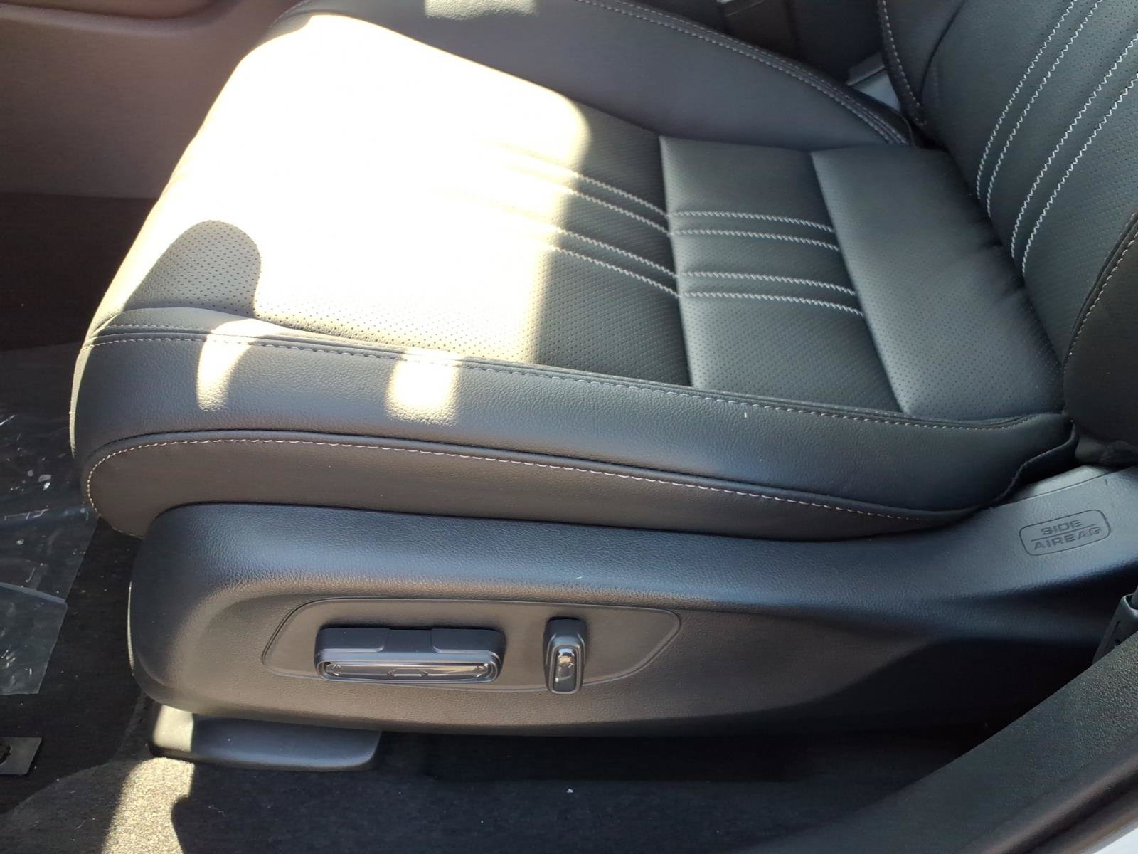 New 2027 Honda HR-V EX-L image 13