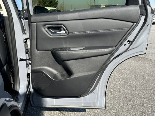Certified 2025 Nissan Rogue SL image 17