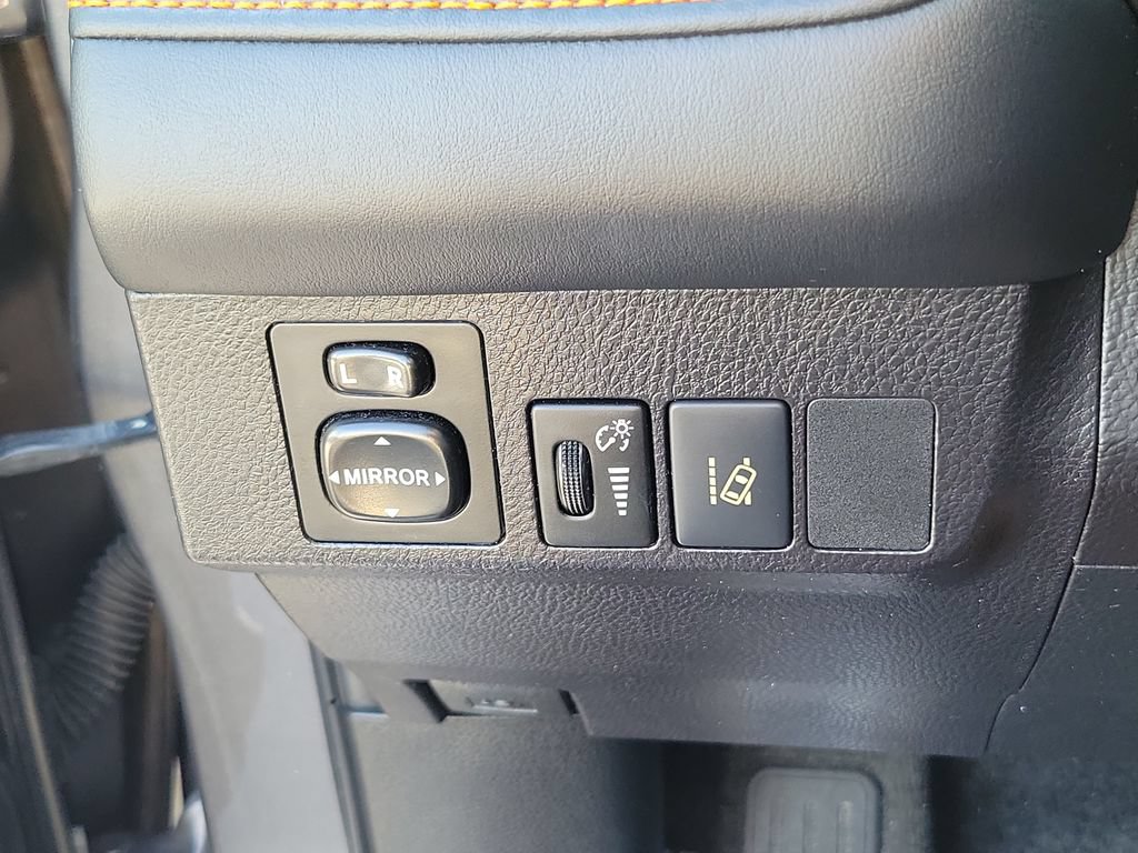 Used 2017 Toyota RAV4 SE FWD image 19