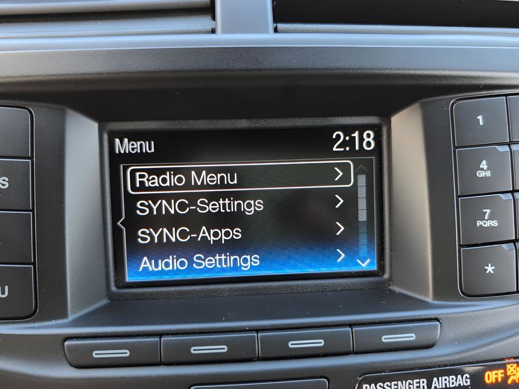 Used 2018 Ford Explorer XLT image 23