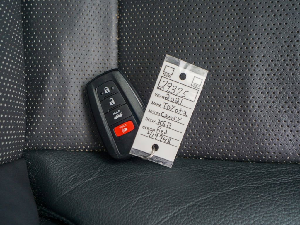 Used 2021 Toyota Camry XSE w/ Navigation Package image 32