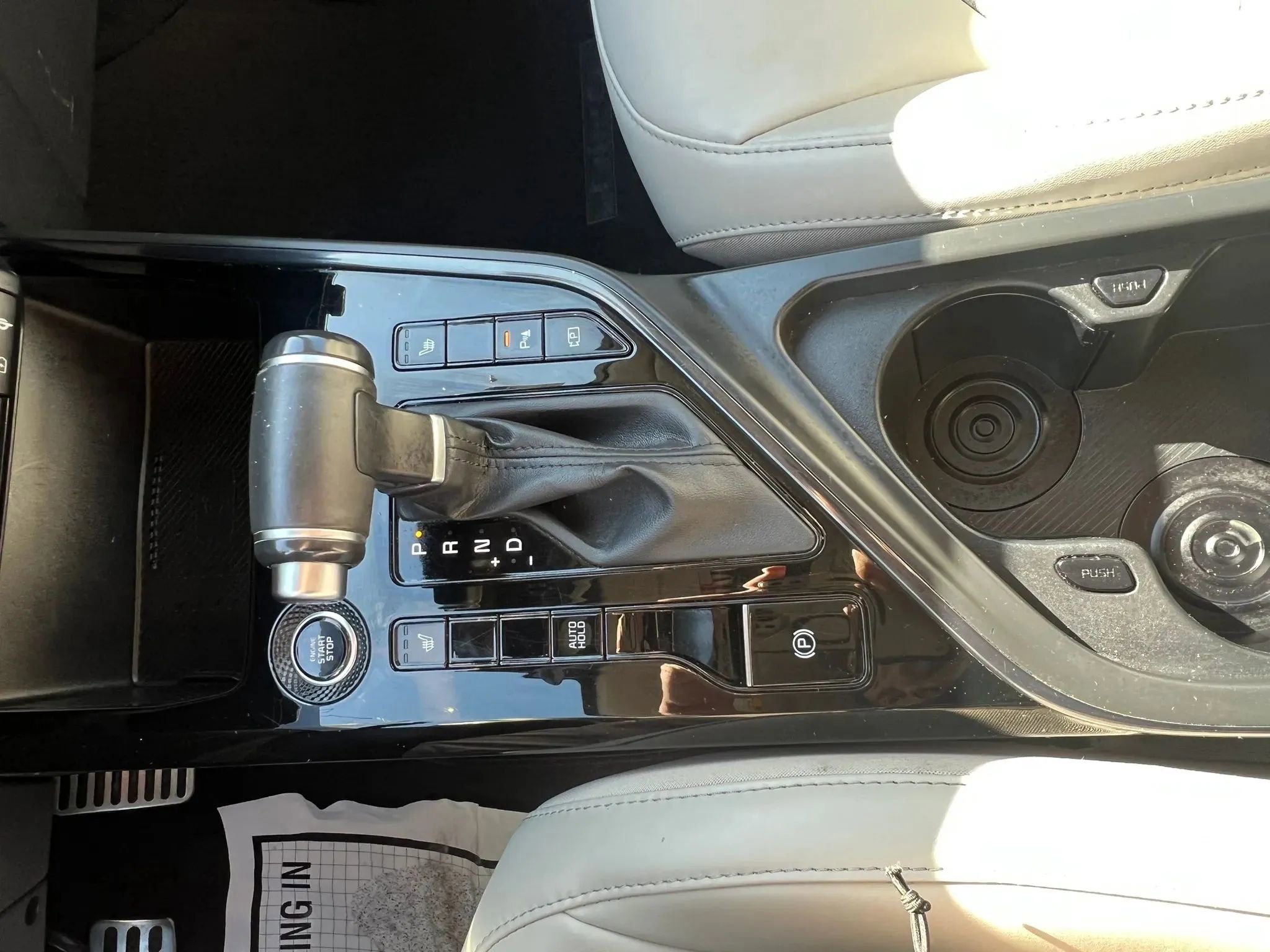 Used 2023 Kia Niro EX Touring FWD image 23