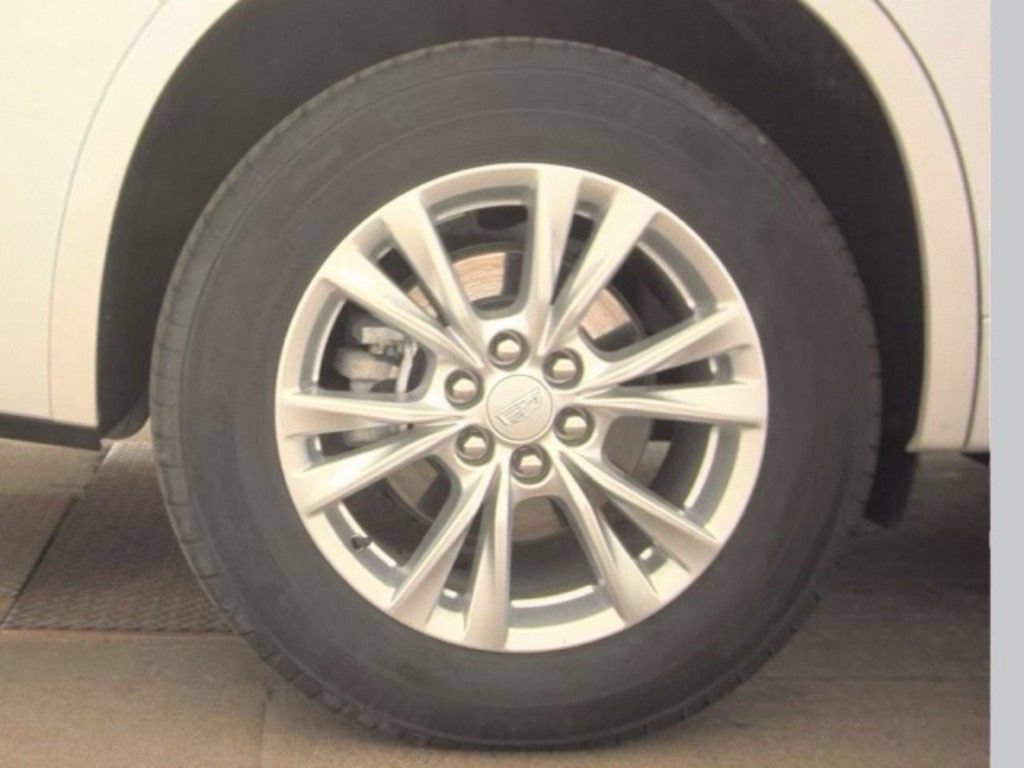 Used 2024 Cadillac XT6 Luxury w/ LPO, Floor Liner Package AWD/4WD image 20