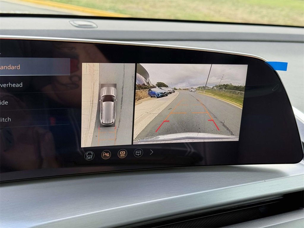 New 2026 Cadillac Vistiq Luxury w/ LPO, Floor Liner Package image 11