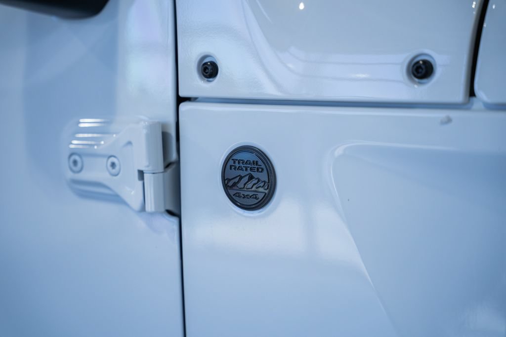 New 2026 Jeep Gladiator Sport AWD/4WD image 14