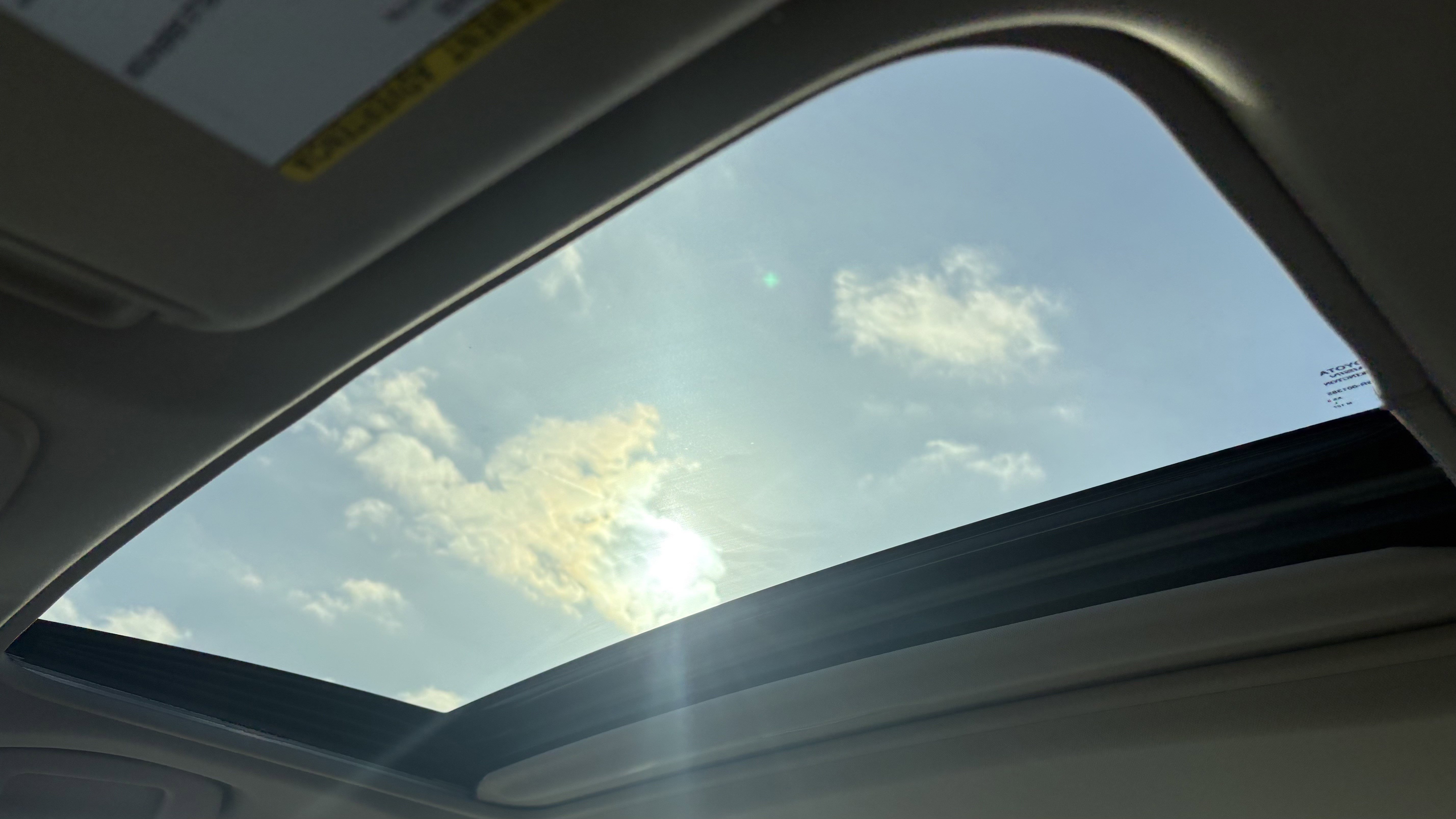 Used 2018 Toyota Camry XLE image 29