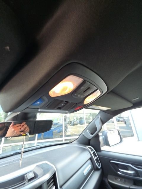 Used 2022 RAM 1500 Big Horn AWD/4WD image 23