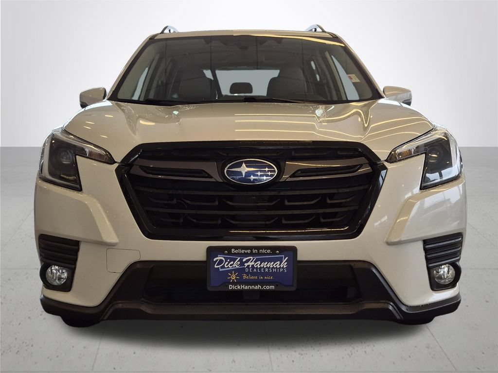 Used 2022 Subaru Forester Limited AWD/4WD image 3