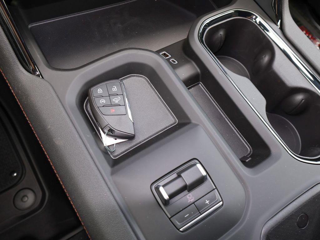 New 2026 GMC Sierra 2500 AT4 w/ AT4 Premium Plus Package AWD/4WD image 25