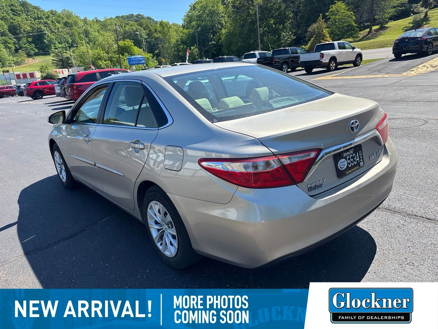 Used 2017 Toyota Camry LE FWD image 5