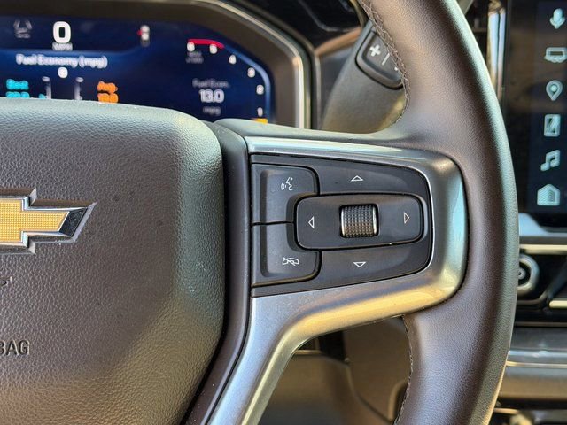 Used 2025 Chevrolet Silverado 3500 LTZ w/ LTZ Convenience Package image 8