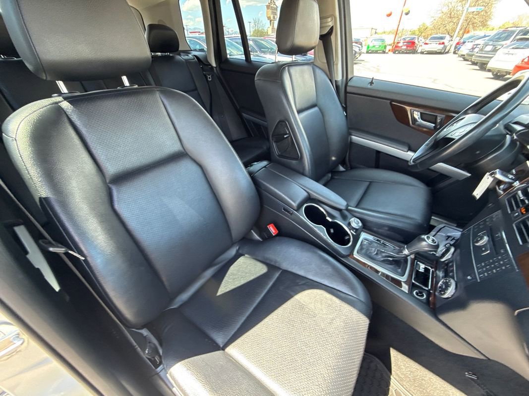 Used 2011 Mercedes-Benz GLK 350 4MATIC image 15