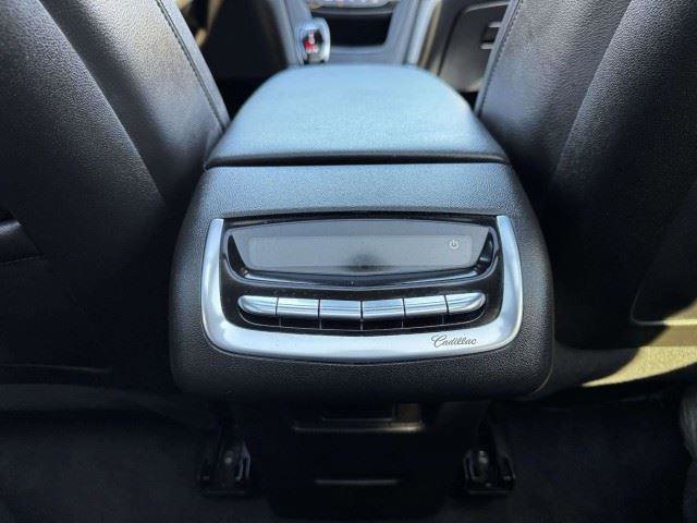 Used 2024 Cadillac XT6 Luxury w/ LPO, Floor Liner Package FWD image 43