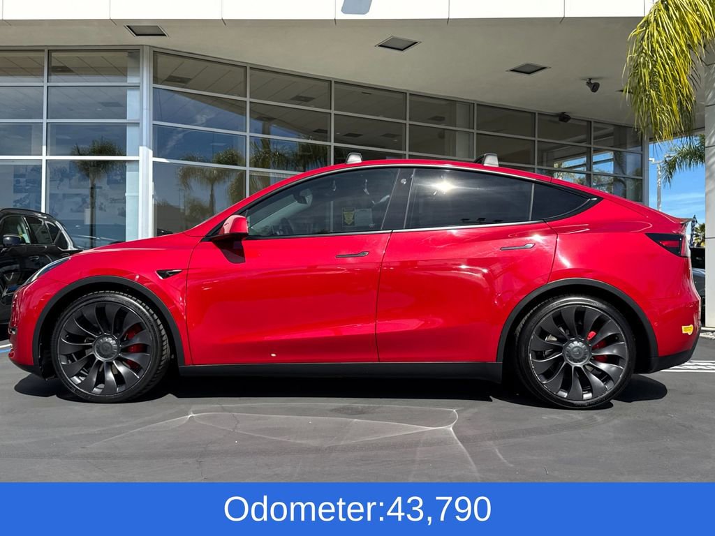 Used 2022 Tesla Model Y Performance image 2