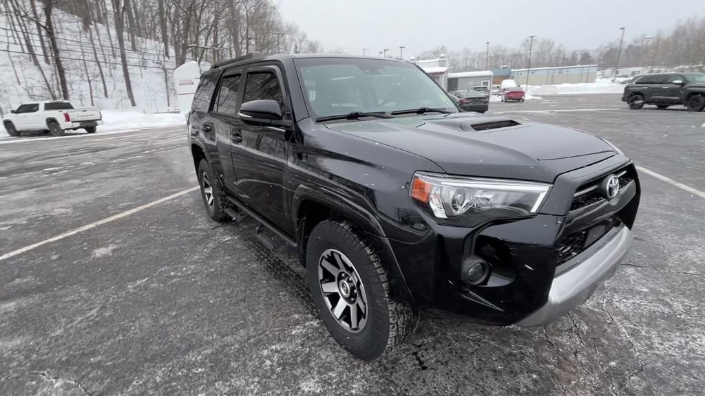 Certified 2023 Toyota 4Runner TRD Off-Road Premium image 8