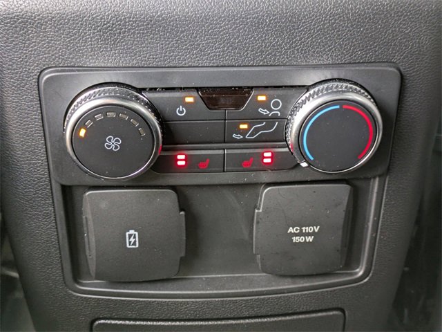 Used 2022 Ford Explorer Platinum w/ Technology Package image 17