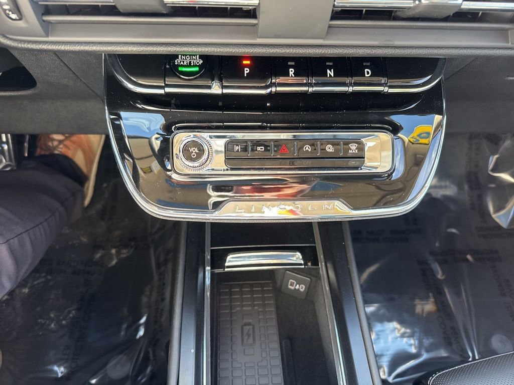 New 2026 Lincoln Corsair Premiere image 16