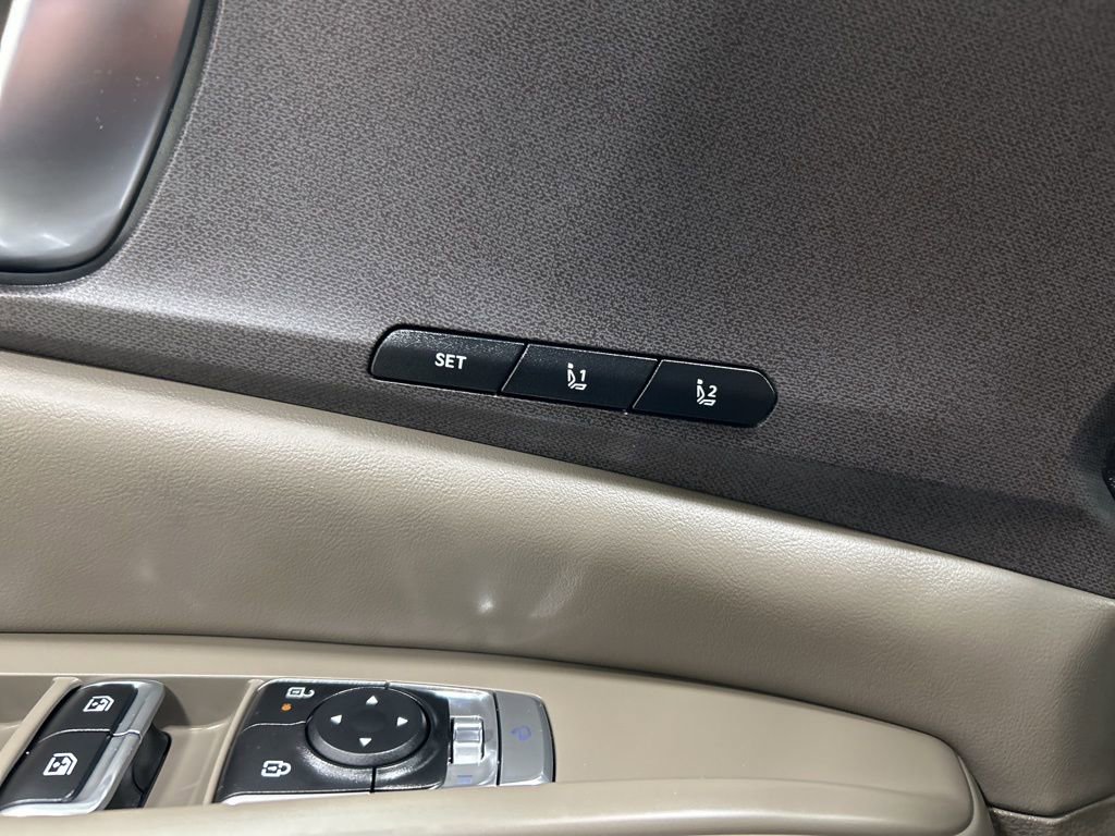 Used 2025 Kia Carnival SX image 17