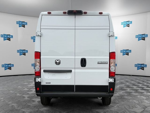 Used 2026 RAM ProMaster 2500 w/ Convenience Group FWD image 4