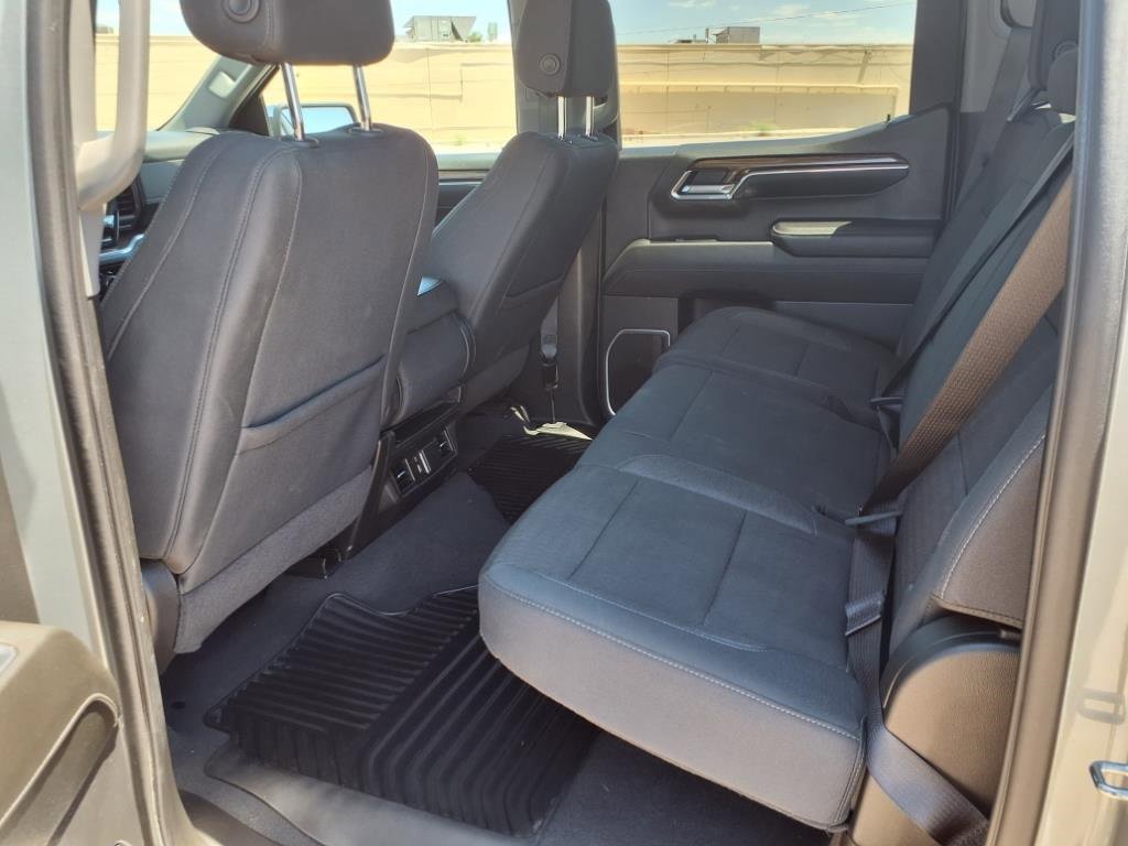 Used 2024 Chevrolet Silverado 1500 LT image 12