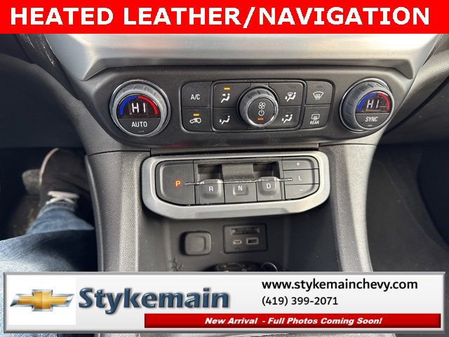 Used 2023 GMC Acadia SLT image 28