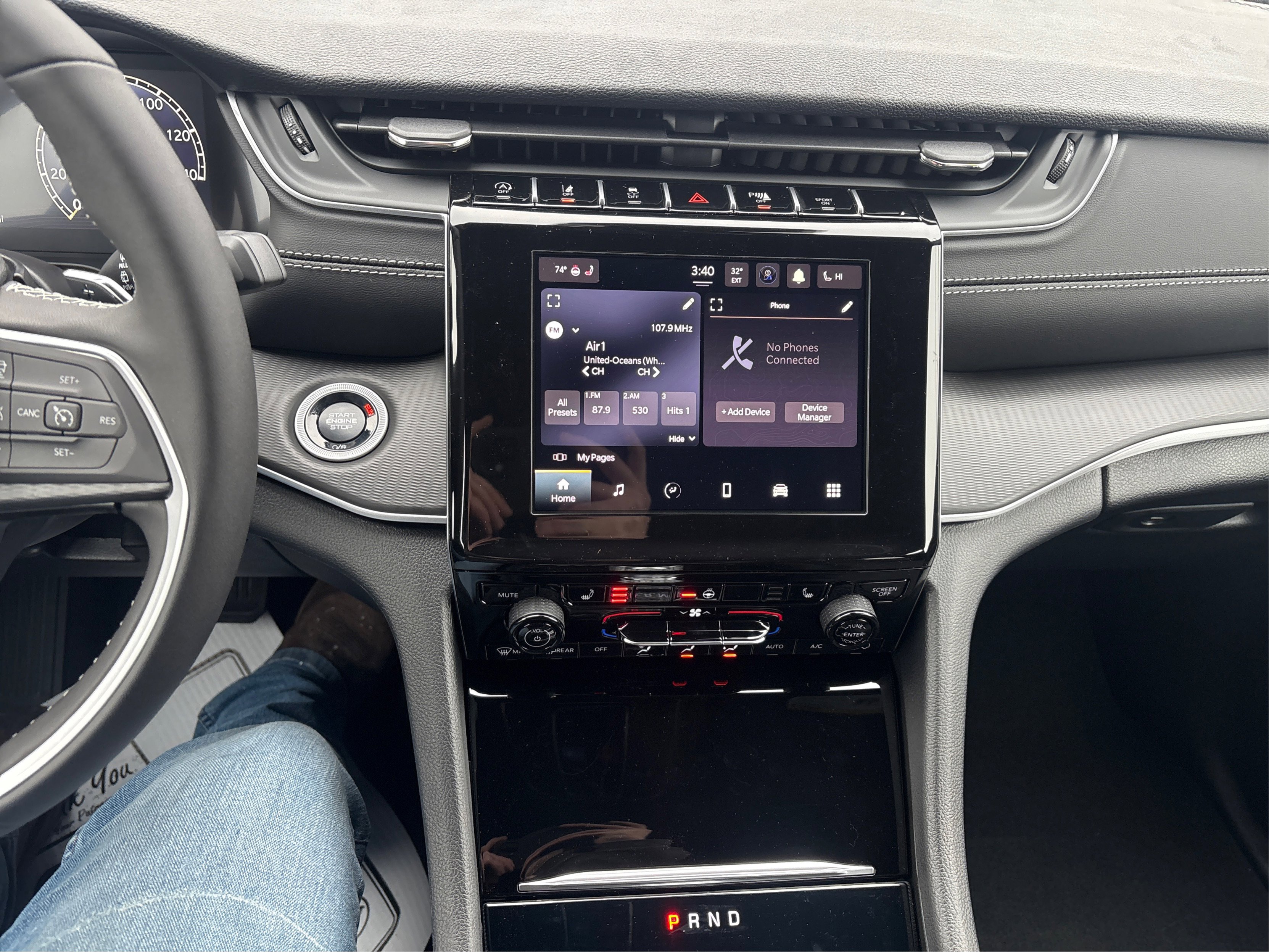 New 2025 Jeep Grand Cherokee 4WD image 16