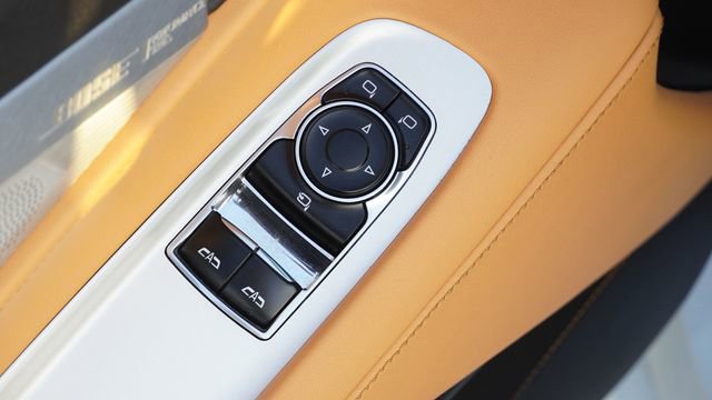 Used 2022 Chevrolet Corvette Stingray Preferred Cpe w/ Engine Appearance Package image 17