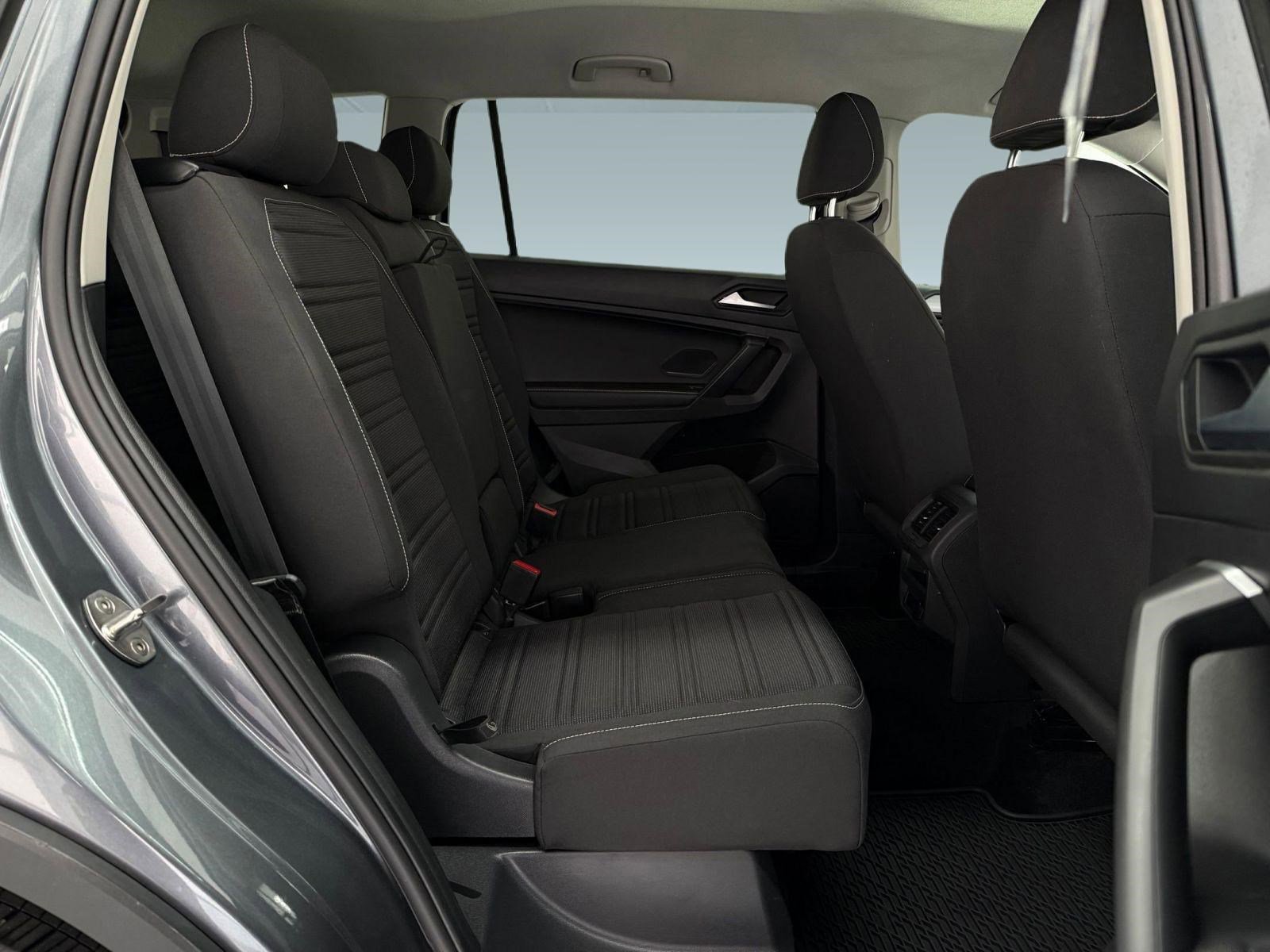 Used 2023 Volkswagen Tiguan S image 24