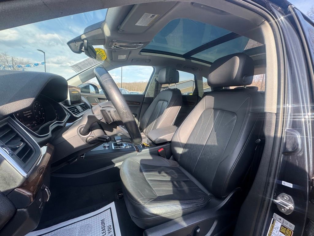 Used 2018 Audi Q5 2.0T Premium Plus w/ Premium Plus Package image 32