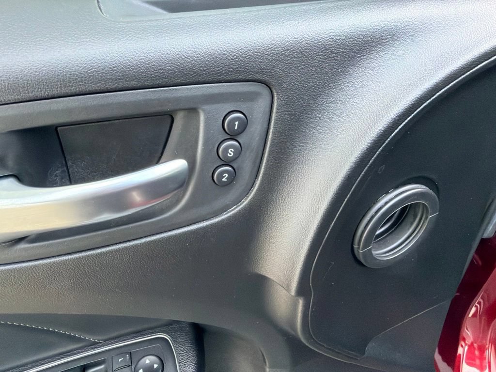 Used 2019 Dodge Charger R/T w/ Plus Group RWD image 41