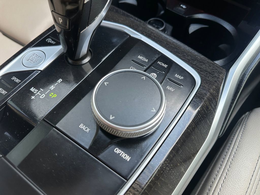 Used 2022 BMW 330i Sedan w/ Premium Package image 32