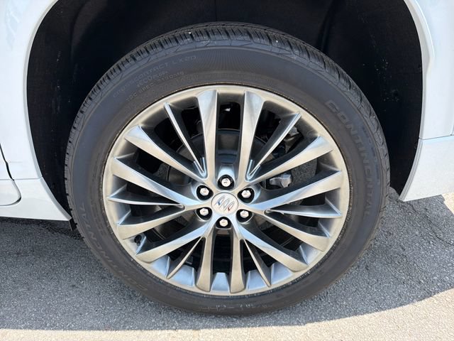 New 2026 Buick Enclave Avenir w/ Super Cruise Package FWD image 26