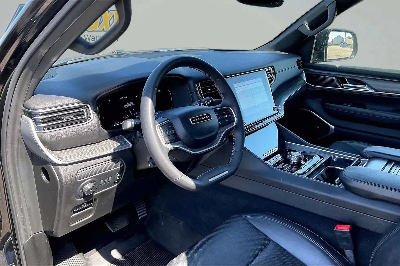 Used 2024 Jeep Wagoneer L Series II w/ Flexible Seating Group AWD/4WD image 22