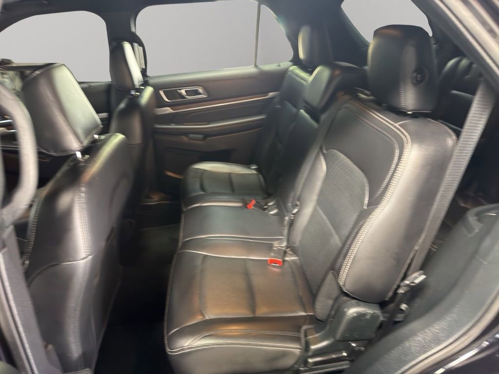 Used 2019 Ford Explorer Limited w/ Class III Trailer Tow Package AWD/4WD image 16