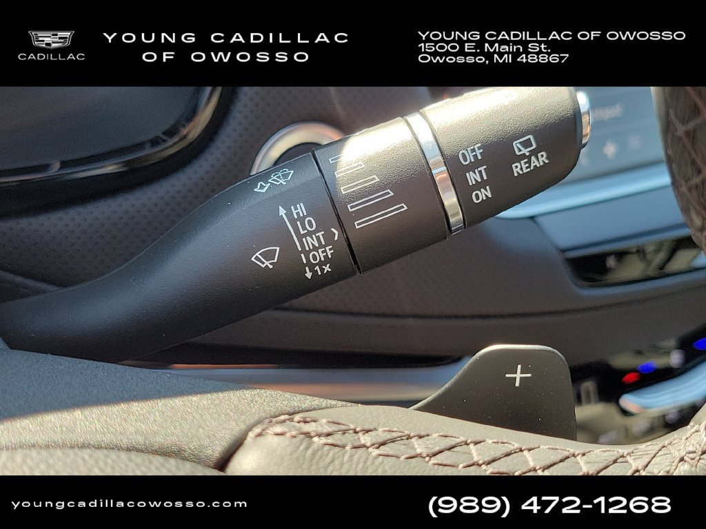 Certified 2025 Cadillac XT6 Luxury FWD image 17