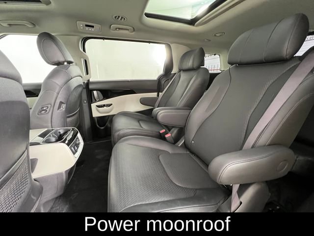 Used 2024 Kia Carnival SX Prestige image 17