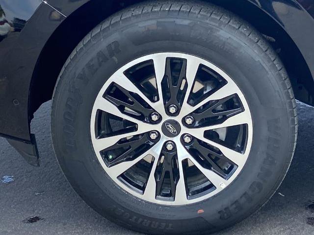Used 2025 Ford Expedition Max Platinum AWD/4WD image 30