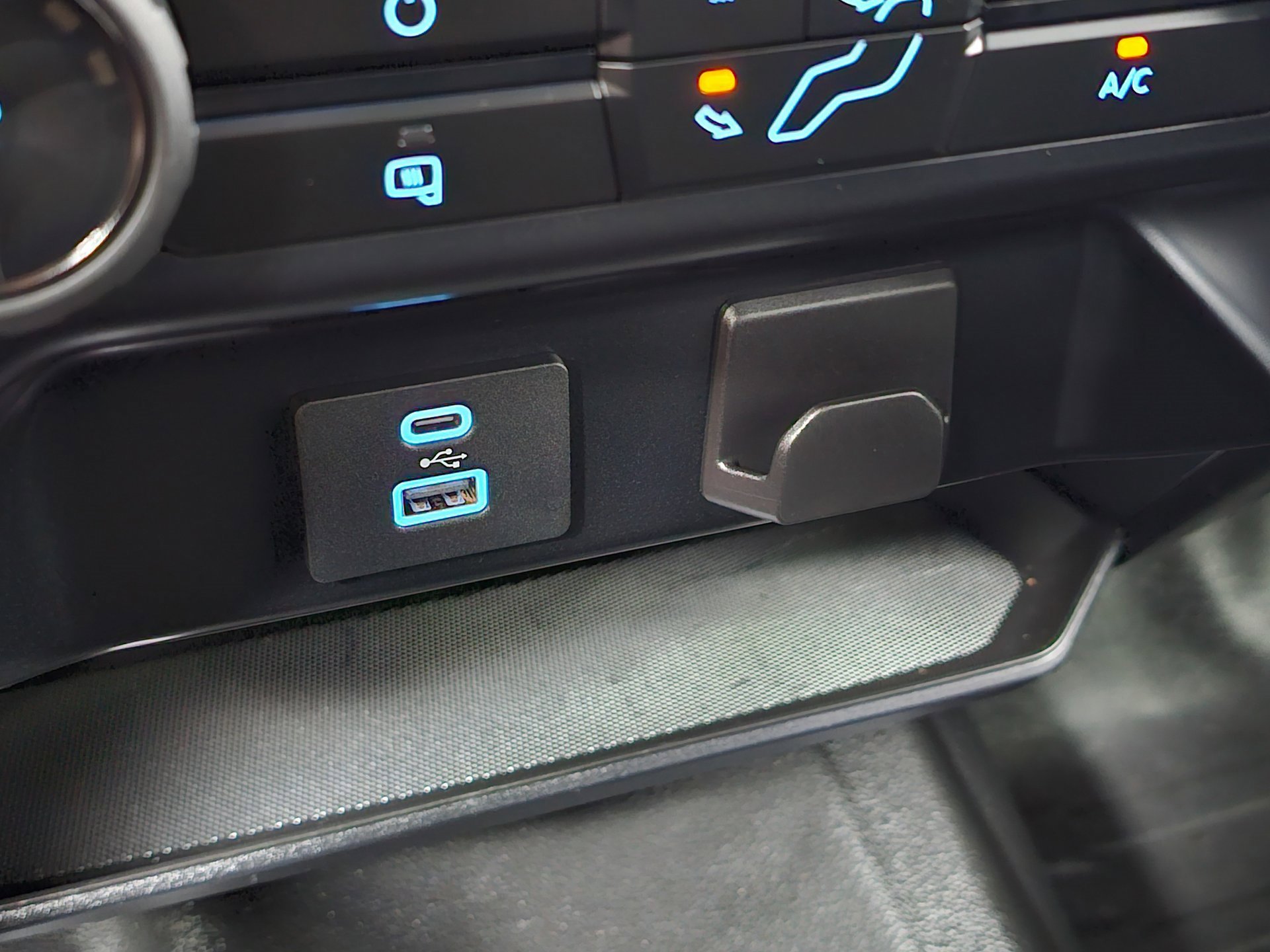 Used 2024 Ford F150 XL image 32