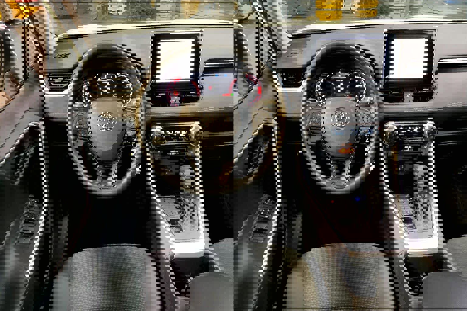 Used 2023 Toyota RAV4 LE image 5