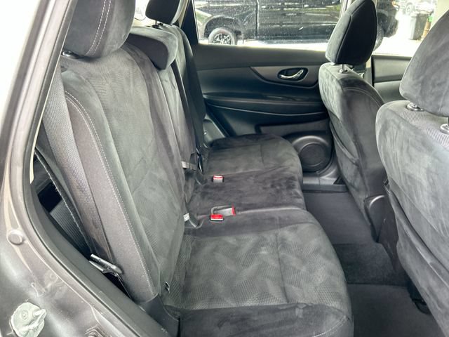 Used 2016 Nissan Rogue S AWD/4WD image 24