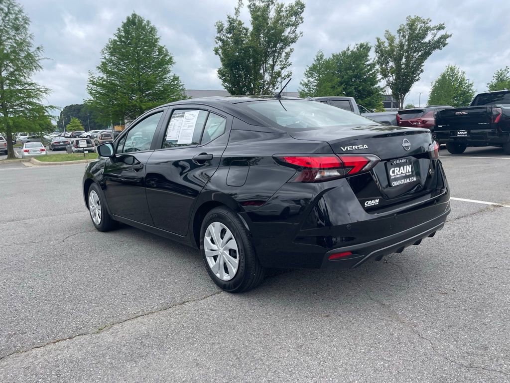 Used 2025 Nissan Versa S FWD image 5