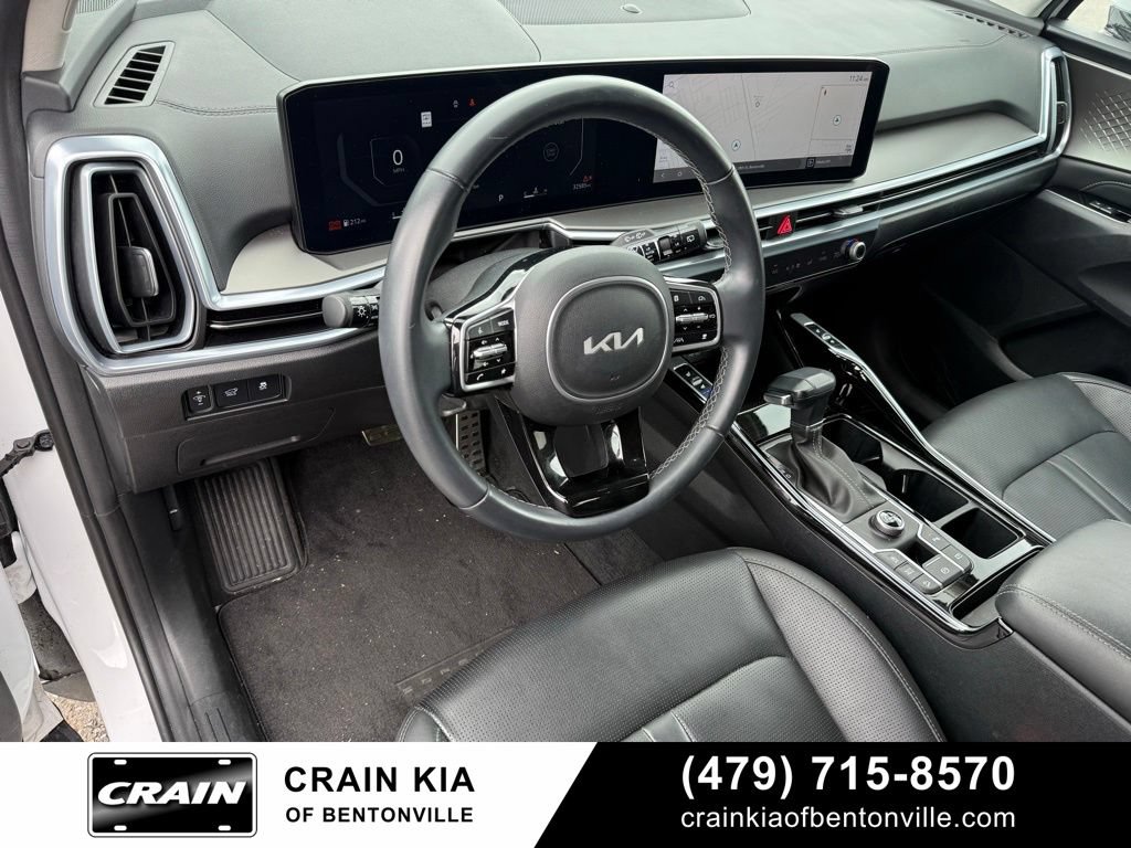 Certified 2025 Kia Sorento SX FWD image 10
