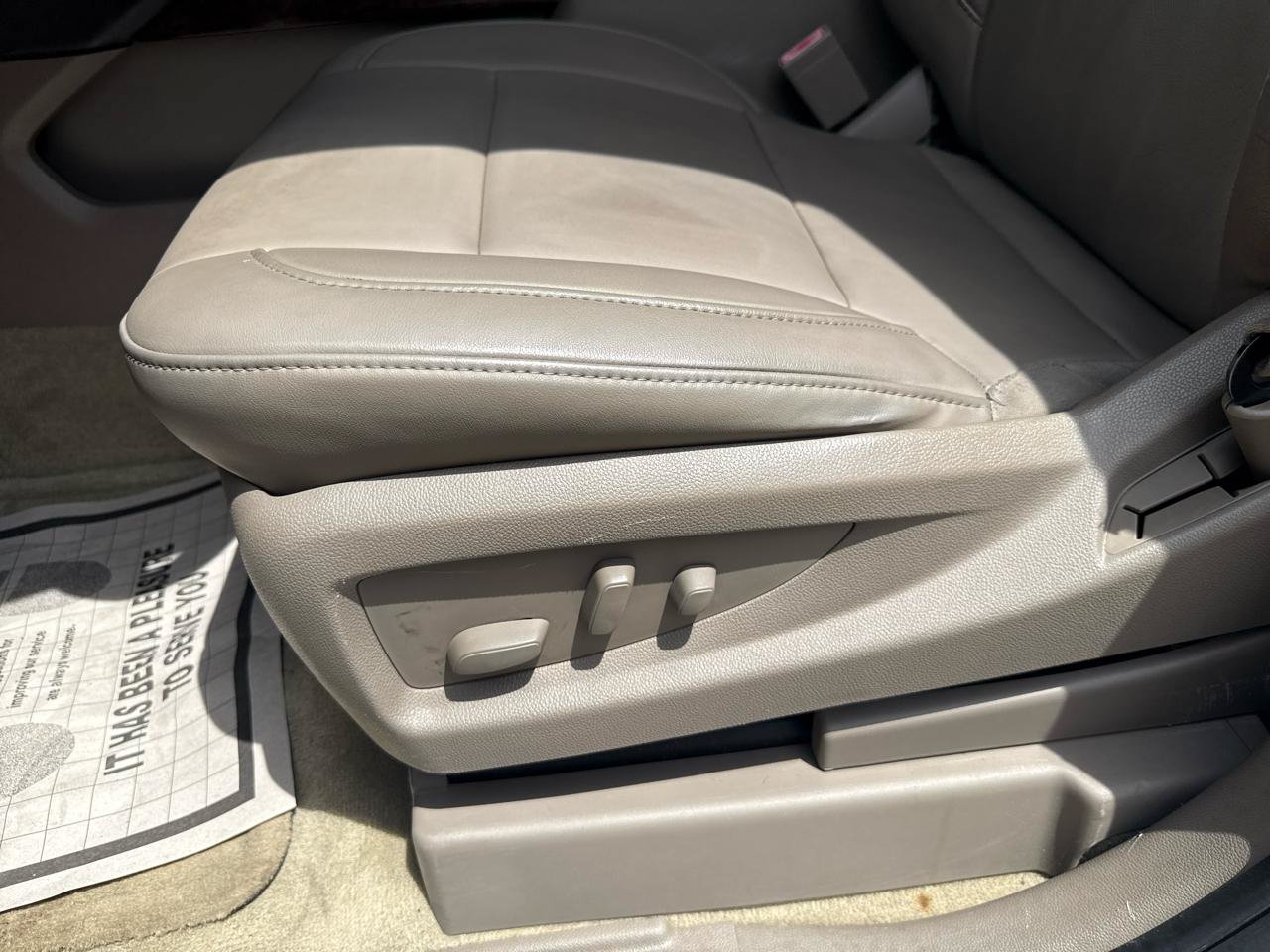 Used 2015 Chevrolet Tahoe LT RWD image 13