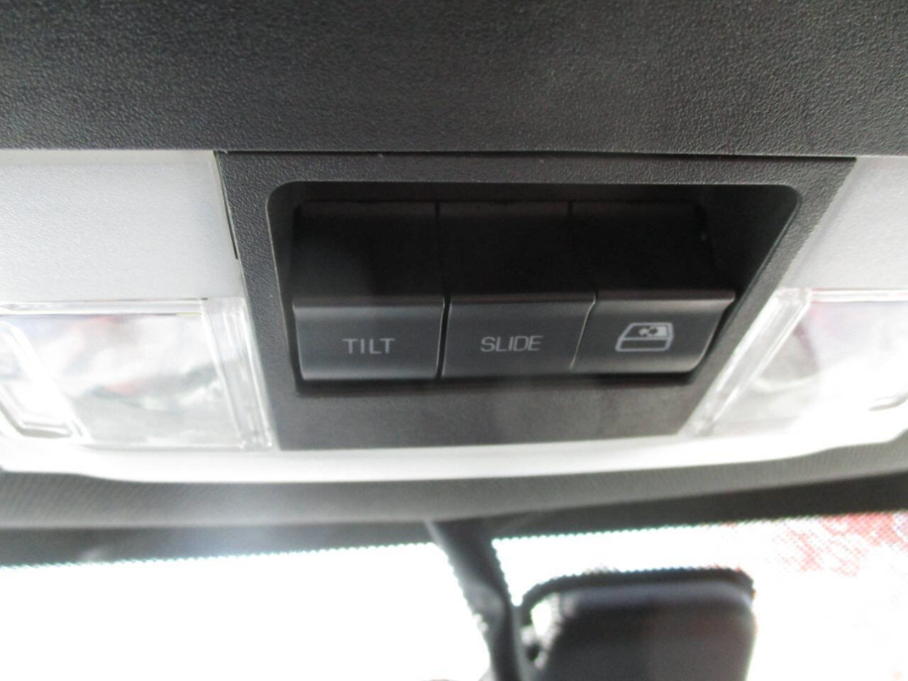 Used 2013 Ford F150 Limited image 32