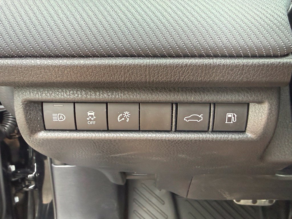 Used 2025 Toyota Camry SE FWD image 21